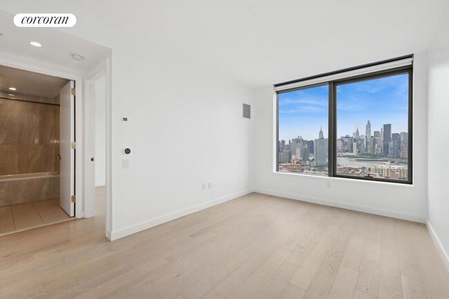 property at 3 Ct Square W