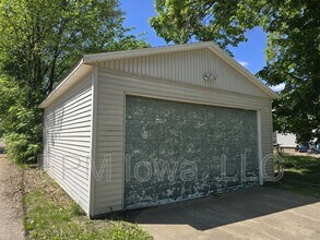 450 Cutler St in Waterloo, IA - Building Photo - Building Photo