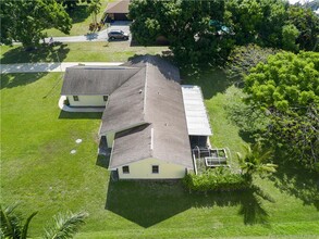2468 N W Everglades Blvd in Stuart, FL - Building Photo - Building Photo