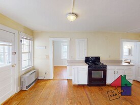 6 Bolster Rd in Barre, VT - Building Photo