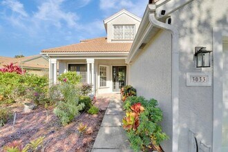 3033 SE Brierwood Pl in Stuart, FL - Building Photo - Building Photo