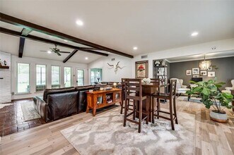 6318 Danbury Ln in Dallas, TX - Building Photo - Building Photo