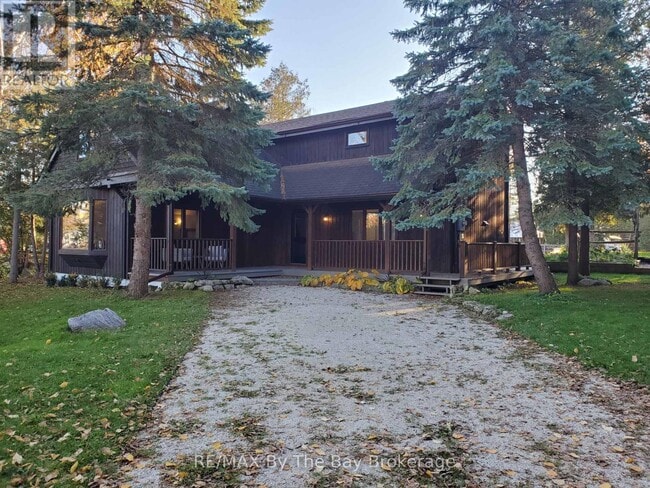property at 22 Woodcrest Ave