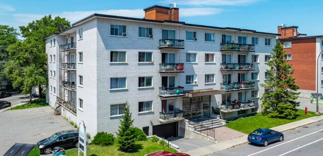 Lachine Plaza