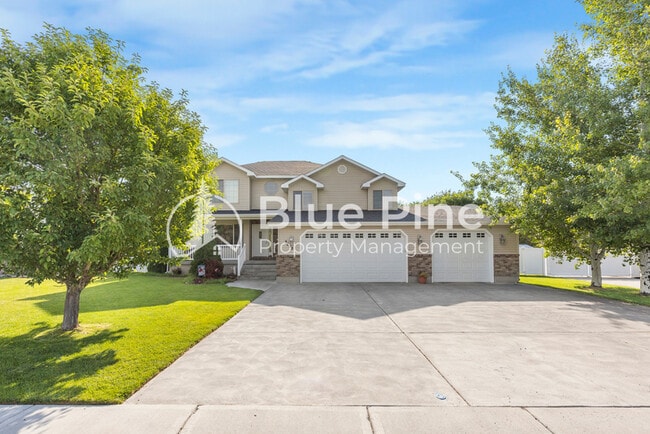 property at 3635 Tuscany Dr