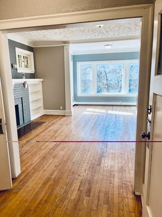 6829 S Cornell Ave, Unit 2 in Chicago, IL - Foto de edificio - Building Photo