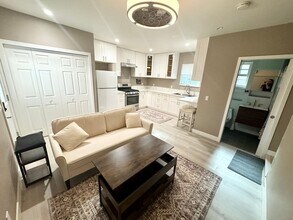 2405 Lorain Rd in San Marino, CA - Building Photo - Building Photo