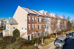 Summerfield at Brambleton in Ashburn, VA - Building Photo