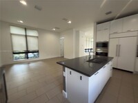 8232 NW 47th Ln, Unit 5211 in Doral, FL - Building Photo - Building Photo