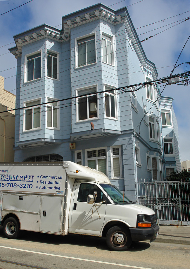 1070 Washington St in San Francisco, CA - Building Photo - Building Photo