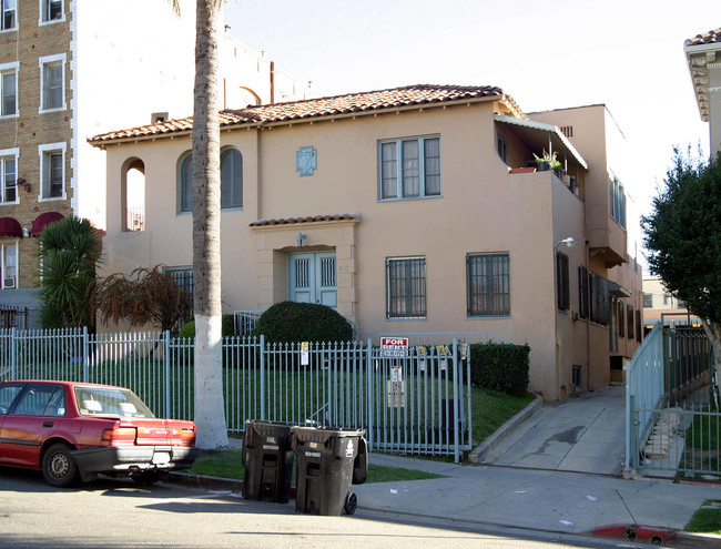 206 S Kenmore Ave in Los Angeles, CA - Foto de edificio - Building Photo