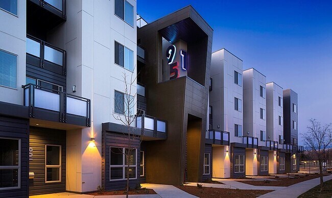 900 E Park Blvd in Boise, ID - Building Photo - Building Photo