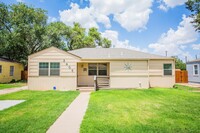 2406 31st St in Lubbock, TX - Building Photo - Building Photo