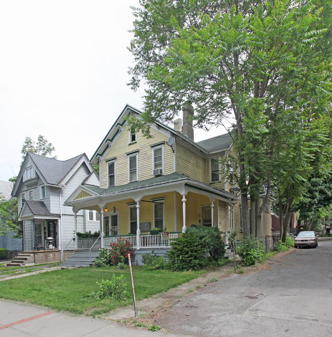 90 Park Ave in Rochester, NY - Foto de edificio - Building Photo