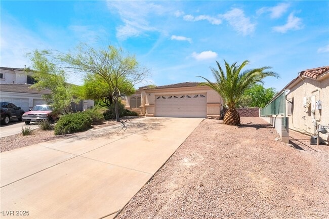 property at 796 Cam La Paz