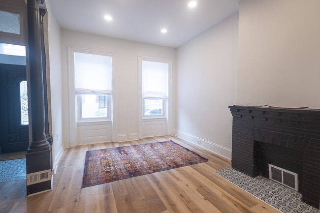 1826 W Master St in Philadelphia, PA - Foto de edificio - Building Photo