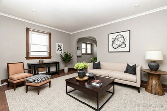 2045 Mansfield Rd in Toledo, OH - Building Photo - Building Photo