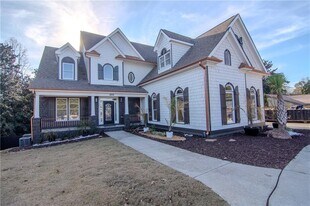 4822 Chamblee Dunwoody Rd in Dunwoody, GA - Building Photo