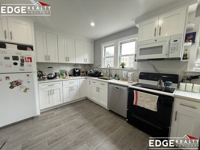 property at 113 Lanark Rd