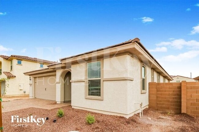 18004 W Fulton St in Goodyear, AZ - Foto de edificio - Building Photo