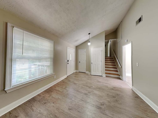 3191 Grand Central Dr in Snellville, GA - Building Photo - Building Photo