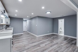 5006 Bartlett Ave in Dallas, TX - Building Photo - Building Photo