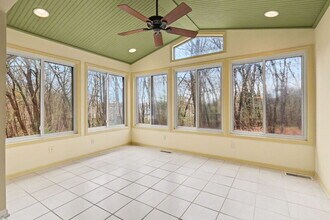 4319 Valley Hollow Dr NE in Grand Rapids, MI - Building Photo - Building Photo