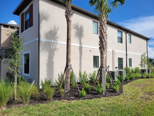 23819 Collina Way in Port Charlotte, FL - Building Photo - Building Photo