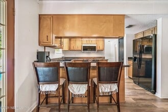 4872 Lofty Pines Cir W in Jacksonville, FL - Building Photo - Building Photo