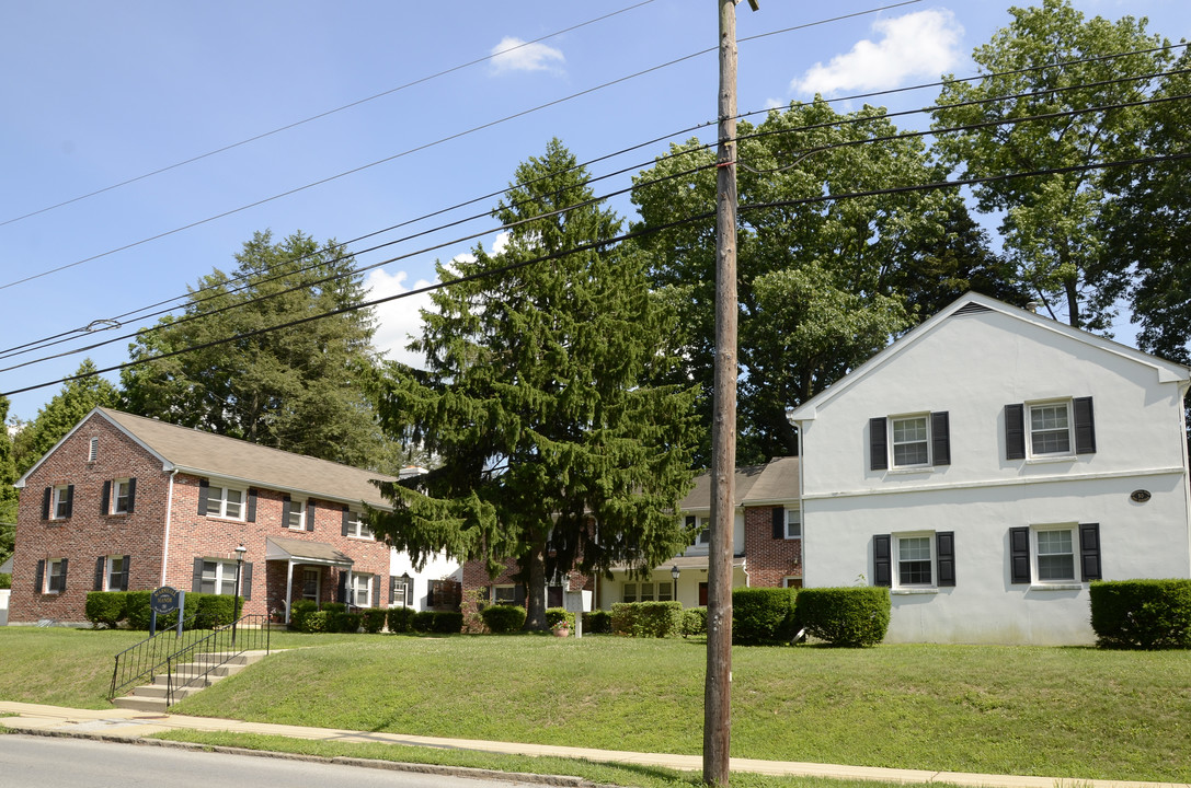 Marshall Manor in West Chester, PA - Building Photo