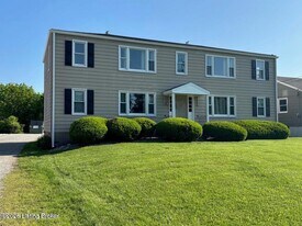 141 E Harrison Ave in Clarksville, IN - Building Photo