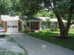 5321 Juanita Ln in Louisville, KY - Building Photo - Building Photo