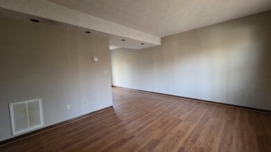 3918 Timberlake Rd in Johnson City, TN - Building Photo - Building Photo