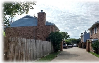 Carousel Lane Townhomes in Houston, TX - Building Photo - Building Photo