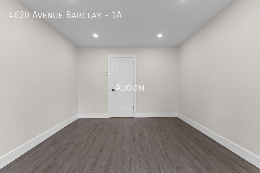 4620 Av. Barclay in Montréal, QC - Building Photo