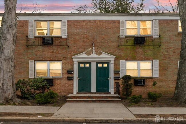 property at 289 Main St