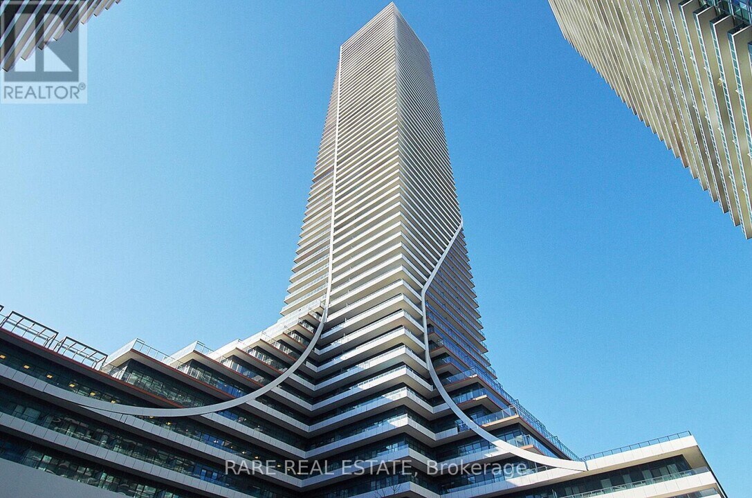 30 Shore Breeze Dr in Toronto, ON - Building Photo