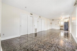 313 Dirksen Dr in Debary, FL - Building Photo - Building Photo