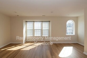 1719 St Johns Ln in Sewickley, PA - Building Photo - Building Photo