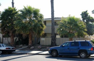 645-651 Kirk Ave in Ventura, CA - Building Photo
