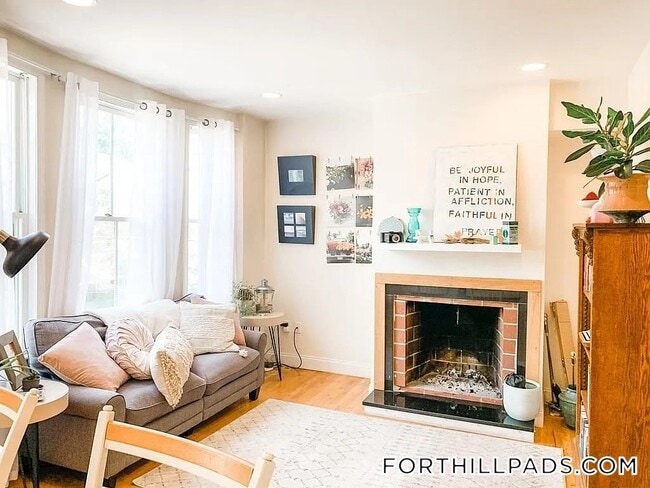 79 Highland St, Unit 2
