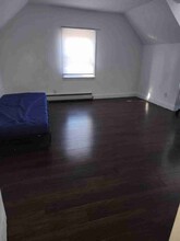 111 G St in Valley Stream, NY - Building Photo - Building Photo
