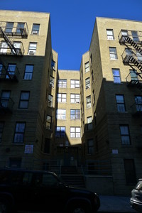 1365 Sheridan Ave in Bronx, NY - Foto de edificio - Building Photo