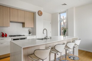 7 E Springfield St, Unit 4A in Boston, MA - Building Photo