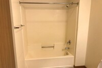 LINTON VILLAGE photo'