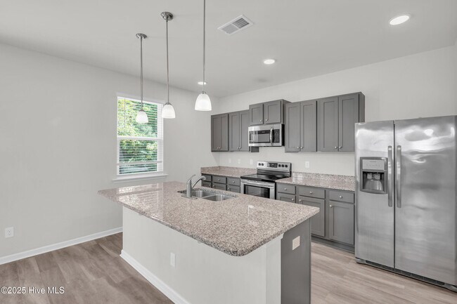 706 Lenox Dr in Holly Ridge, NC - Building Photo - Building Photo