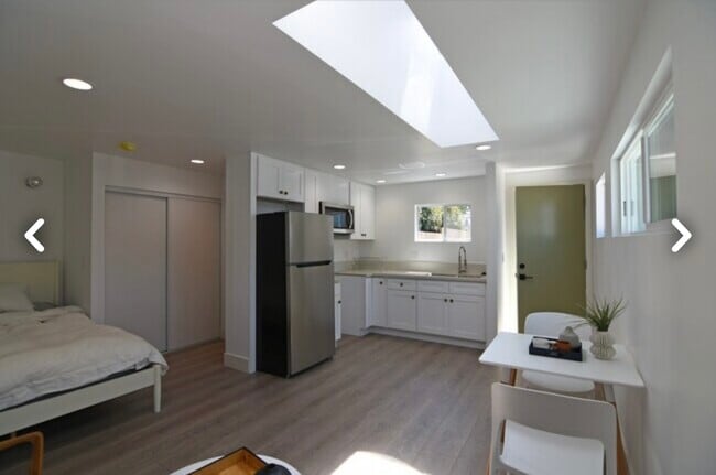 2712 Westwood Blvd in Los Angeles, CA - Building Photo - Building Photo