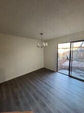 1017 Nimrod Ct in Bakersfield, CA - Building Photo - Building Photo