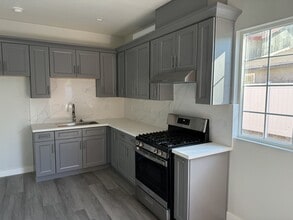 1436 Elwood St, Unit 1 in Pomona, CA - Foto de edificio - Building Photo