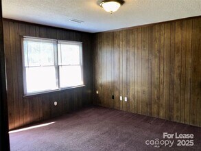 208 Sunny Hill Dr in Lincolnton, NC - Building Photo - Building Photo